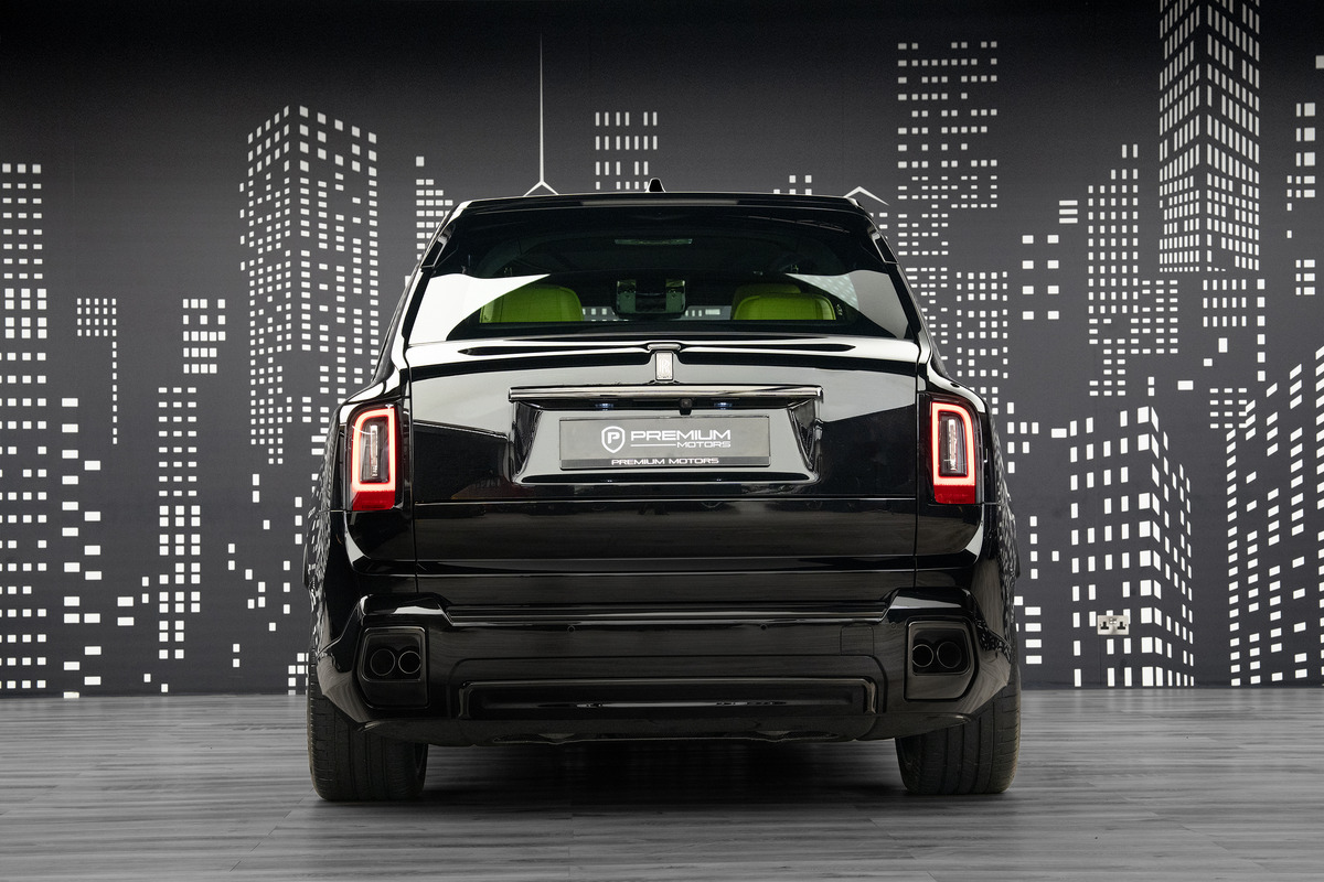 Used 2025 Rolls-Royce Cullinan Black Badge — Black for Sale in Dubai — gallery photograph 5