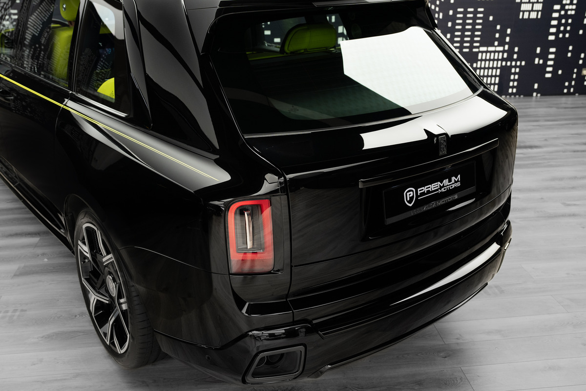 Used 2025 Rolls-Royce Cullinan Black Badge — Black for Sale in Dubai — gallery photograph 8