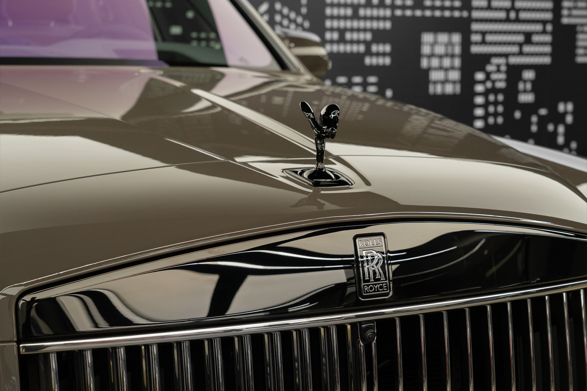 2026 Rolls-Royce Cullinan Black Badge — Emperador Truffle for Sale in Dubai — gallery photograph 7