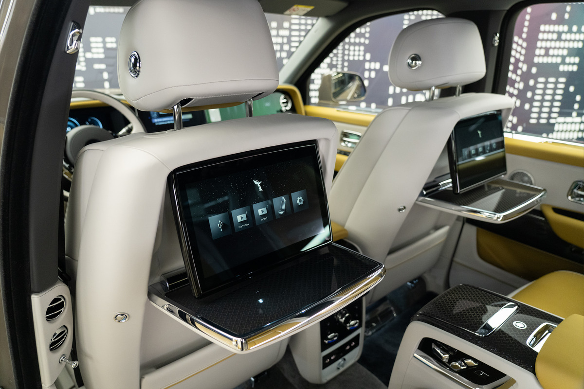 2026 Rolls-Royce Cullinan Black Badge — Emperador Truffle for Sale in Dubai — gallery photograph 12