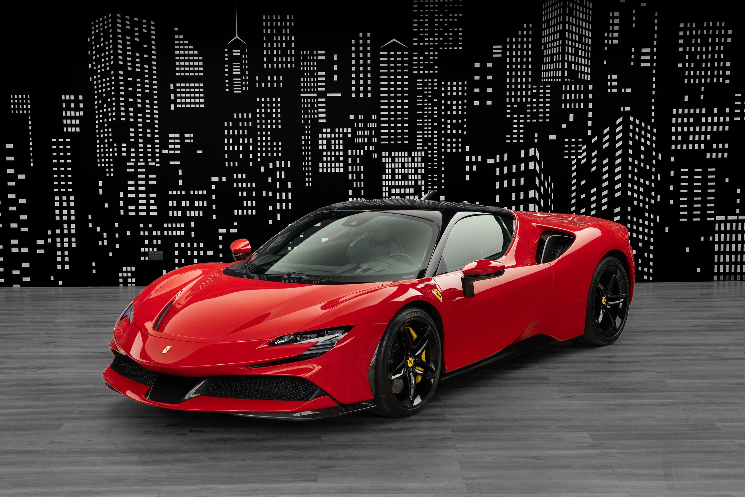 Used 2022 Ferrari SF90 Stradale — Red for Sale in Dubai — Red exterior