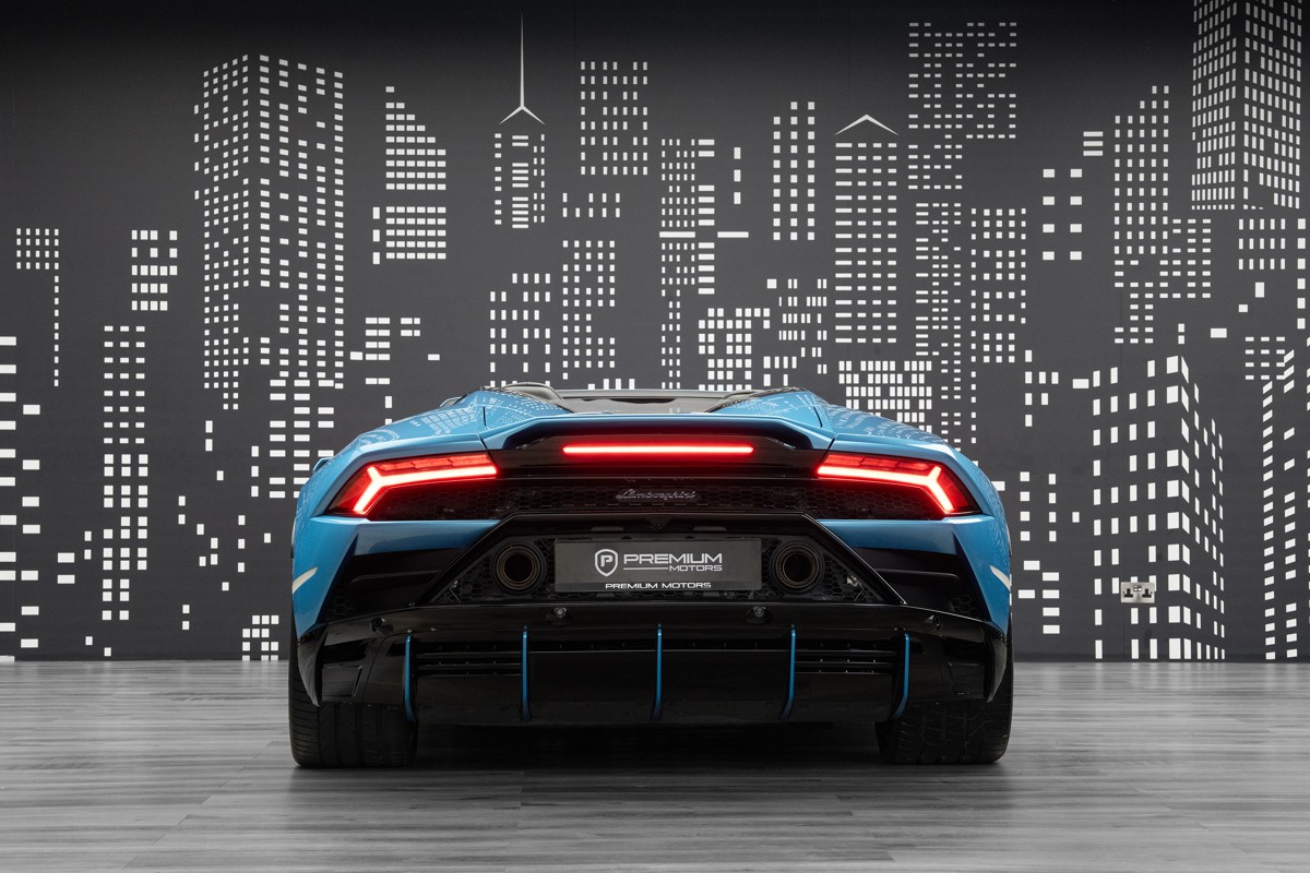 Used 2024 Lamborghini Huracán EVO Spyder — Blue for Sale in Dubai — gallery photograph 5