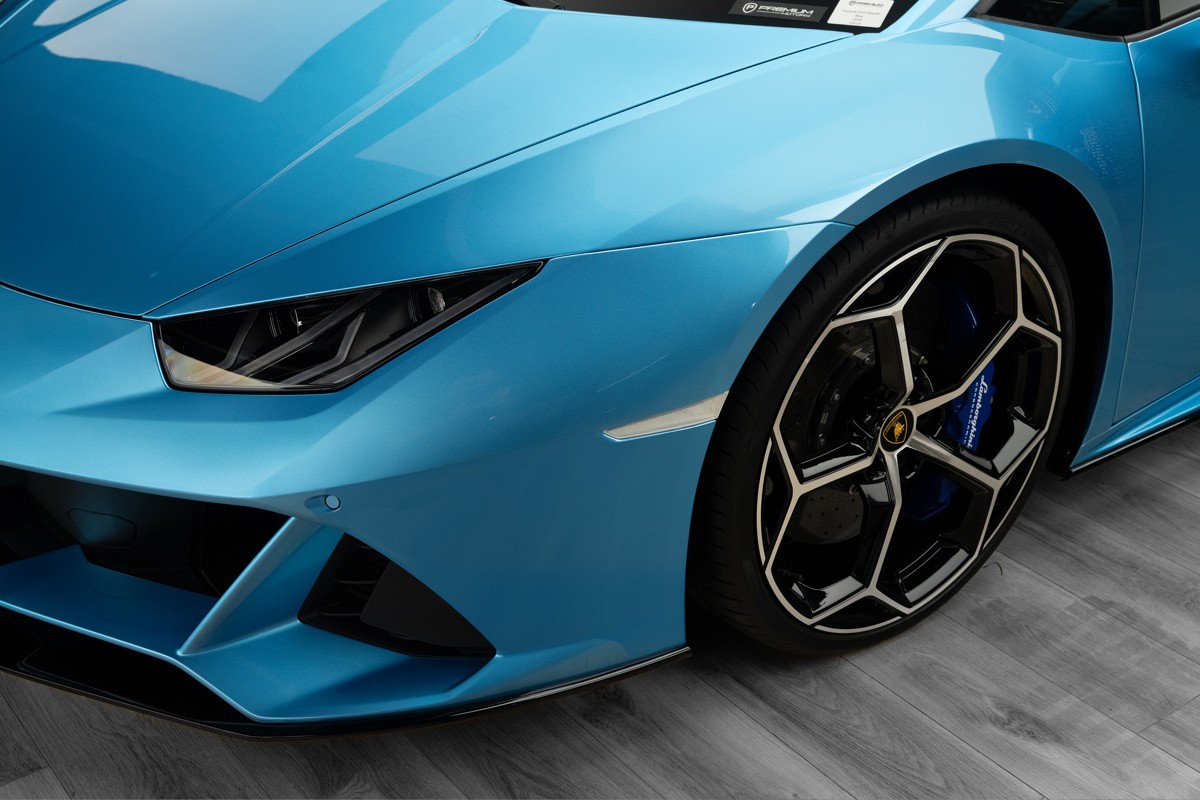 Used 2024 Lamborghini Huracán EVO Spyder — Blue for Sale in Dubai — gallery photograph 7