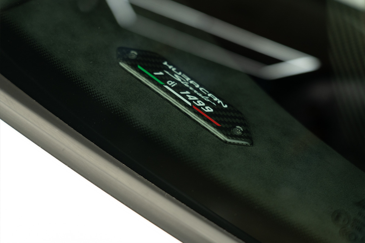 Used 2023 Lamborghini Huracán Sterrato — White for Sale in Dubai — gallery photograph 14