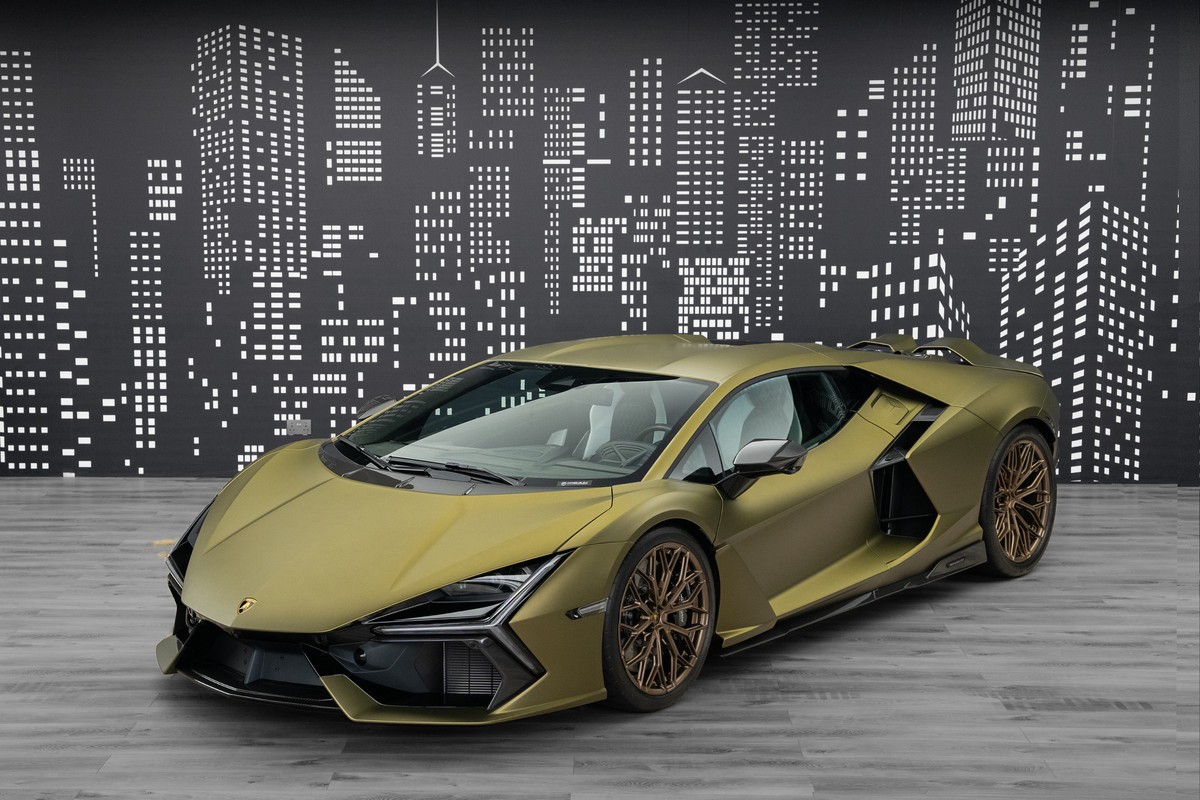 2024 Lamborghini Revuelto in Green — front three-quarter view