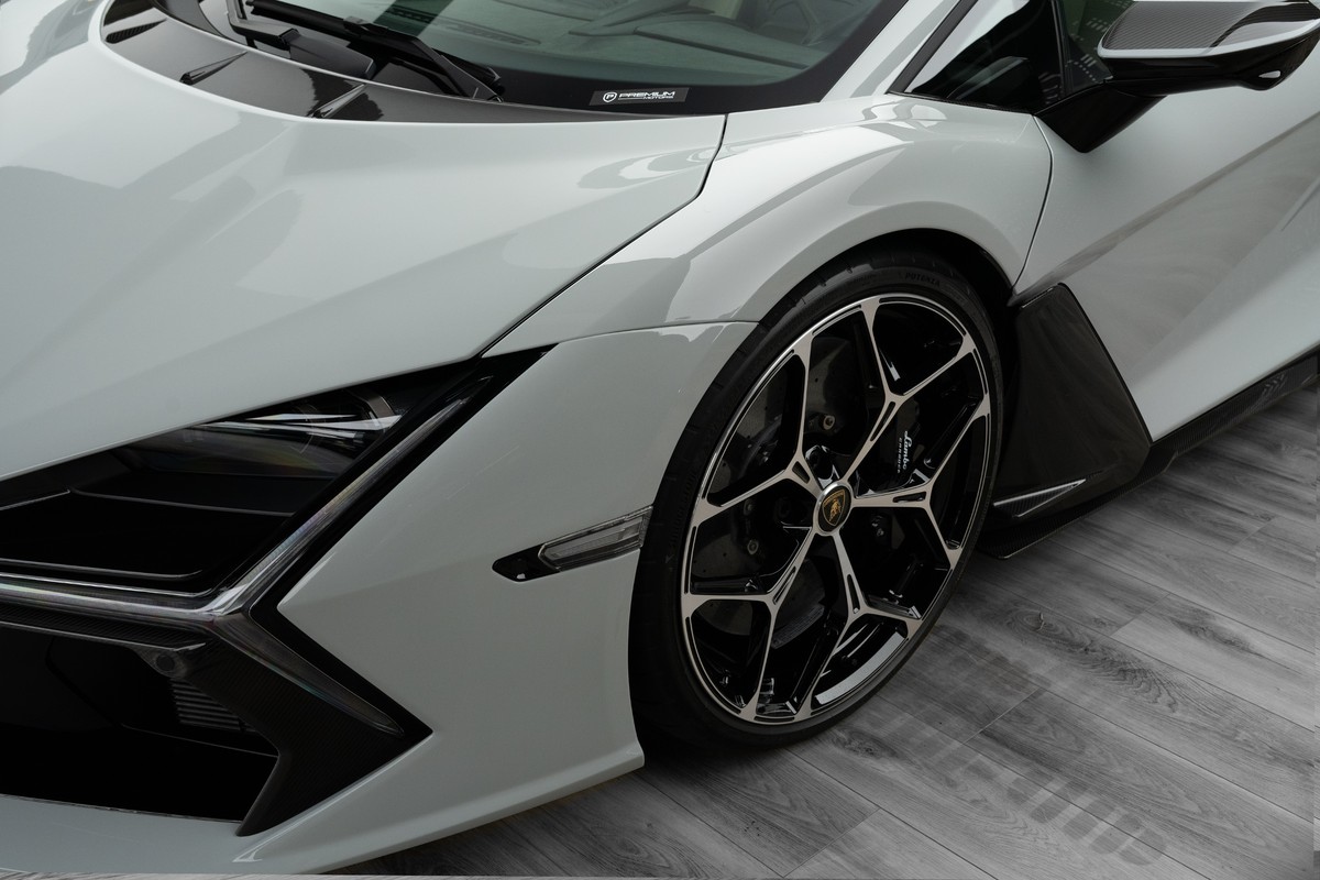 2026 Lamborghini Revuelto — Grey for Sale in Dubai — gallery photograph 9