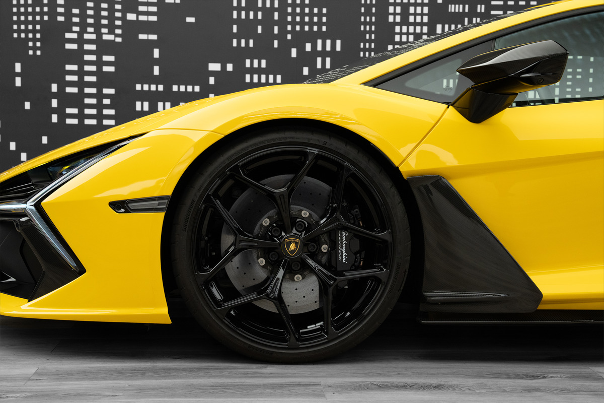 Used 2024 Lamborghini Revuelto — Yellow for Sale in Dubai — gallery photograph 7