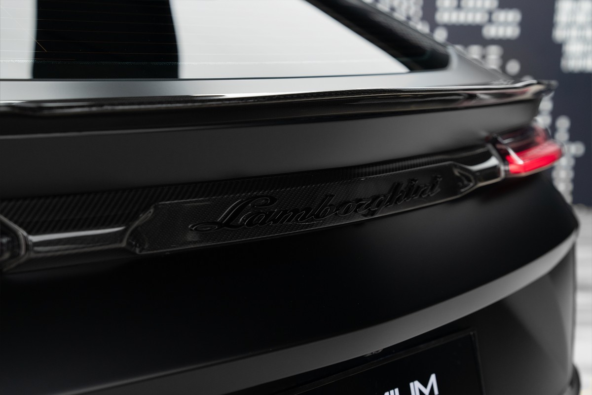 Used 2022 Lamborghini Urus — Novitec — Black for Sale in Dubai — gallery photograph 9